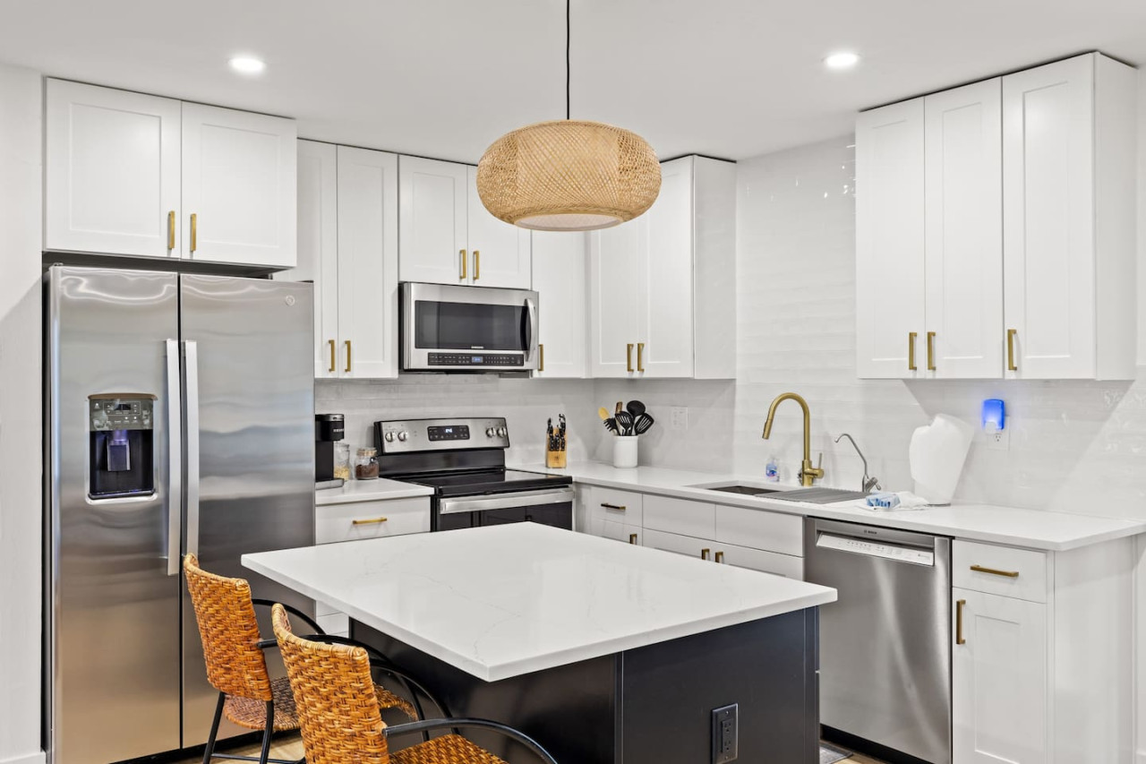 tropical-haven-in-ft.-myers-w-heated-pool./