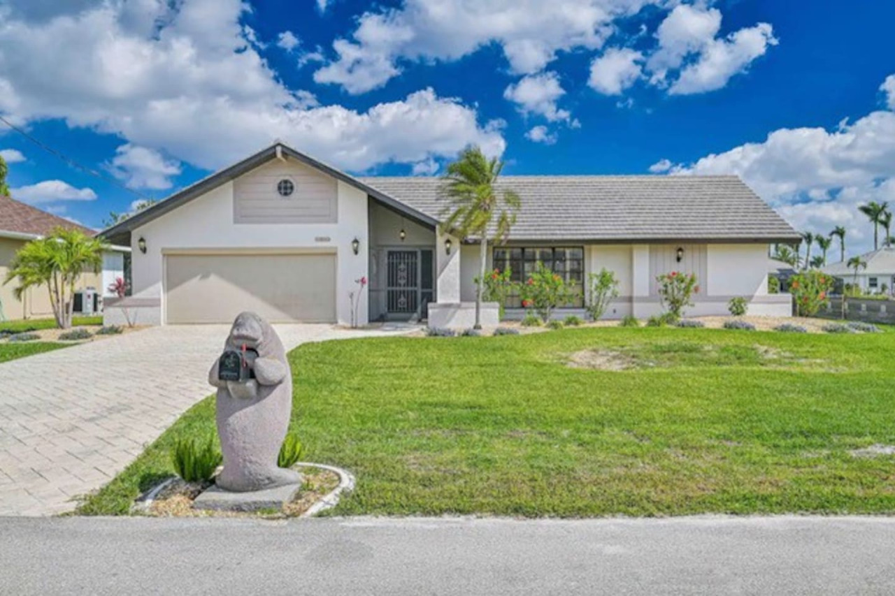 waterfront-bliss-villa-minutes-from-tarpon-point!/