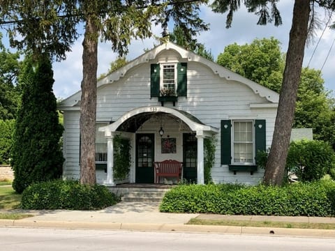 Chelsea Manor