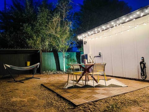 Dedicated patio behind casita