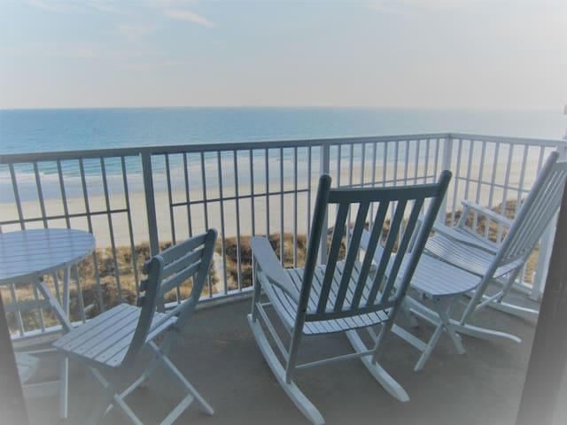 Wow! Breathtaking View From This Oceanfront Condo! - North Myrtle Beach