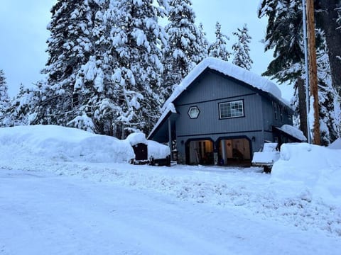 Tahoe Vista Home with Spa close to Northstar & Lake