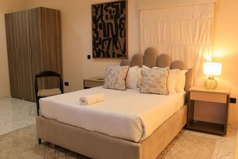 Relaxing 4BR Suite in Ikoyi | with Gym & Spa