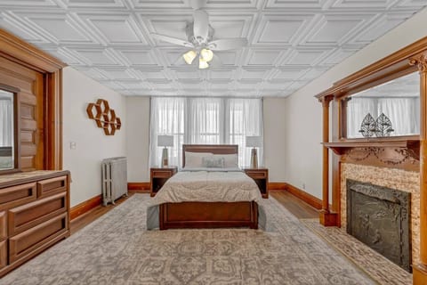 Full sized bed