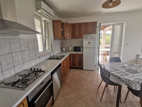 House Ule 2 - Unit 376024-13