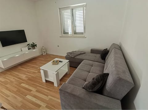 House Ule 2 - Unit 376024-13