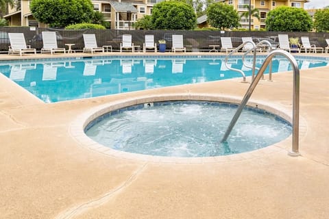 NEW Ocean and Turtles Condo with Pool and Hot Tub