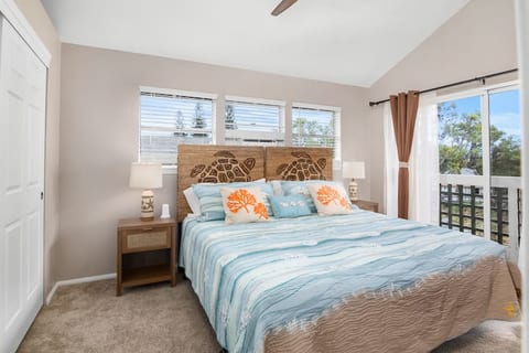 NEW Ocean and Turtles Condo with Pool and Hot Tub