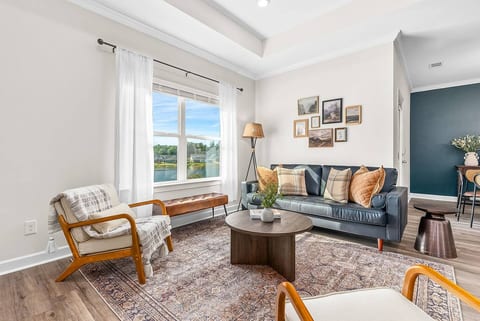 Close to RTJ | Game Room + Patio | Lakefront 4BR