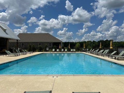 Close to RTJ | Game Room + Patio | Lakefront 4BR