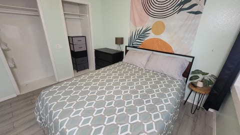 1 Bedroom Apartment/ Pets friendly/ 15 mins DTSP image 6