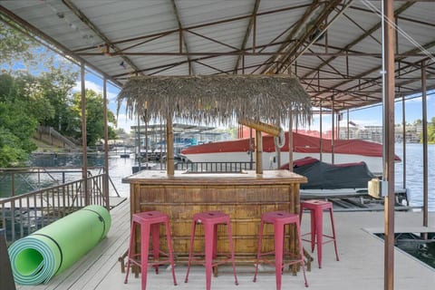 Awesome Lake-Front Home w/ dock, kayak, SUP & more
