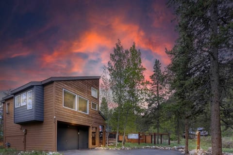 Beautiful Keystone Resort Mountain Home Hot Tub!