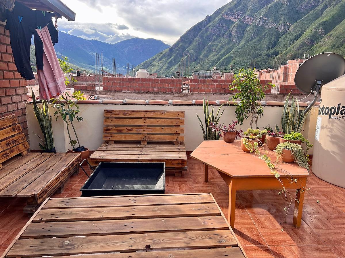 Cosy flat in the heart of Pisac w/ roof terrace* image 5 Central Pisac Appt w/ rooftop access & home gym
