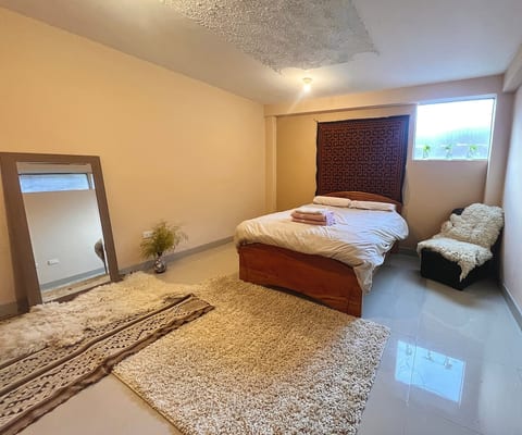 Central Pisac 2BR Flat w/ view, rooftop & home gym