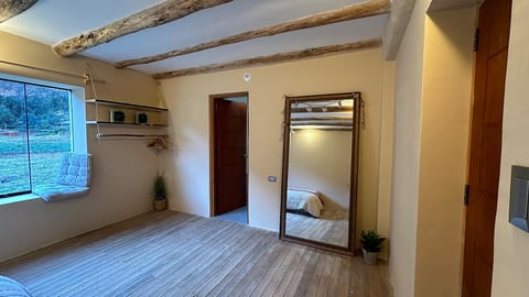 Spacious Studio in Prime Area w/ Views, Top Wifi