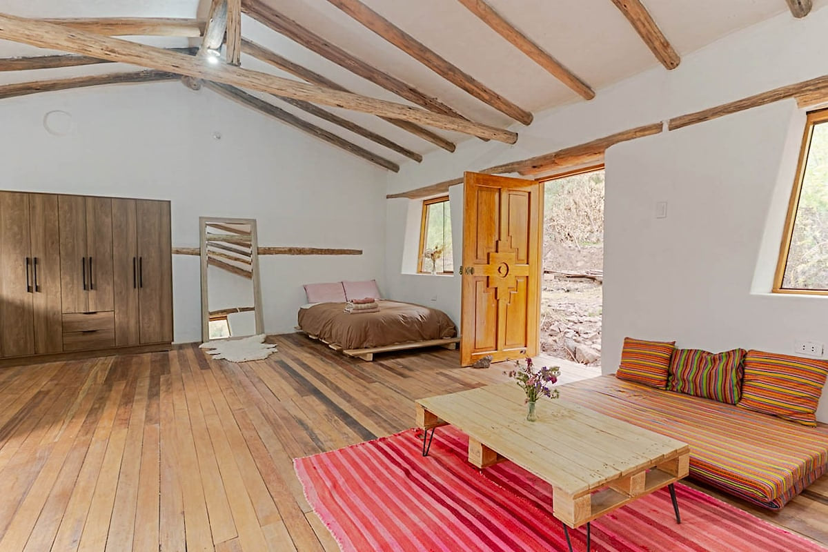 1BR Country Home w/ Garden & Mountain View image 3 Cosy countryside home w/ mountain views