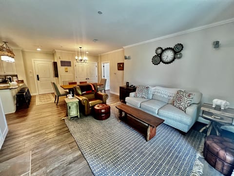 Hearthstone Retreat - Luxurious 3BR/3BA Condo in Stratton, VT