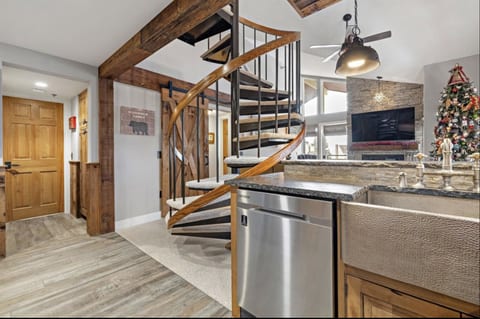 Village Watch Lux Loft