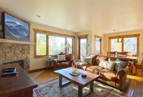 Living and dining room