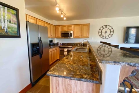 Beautifully updated and fully stocked kitchen
