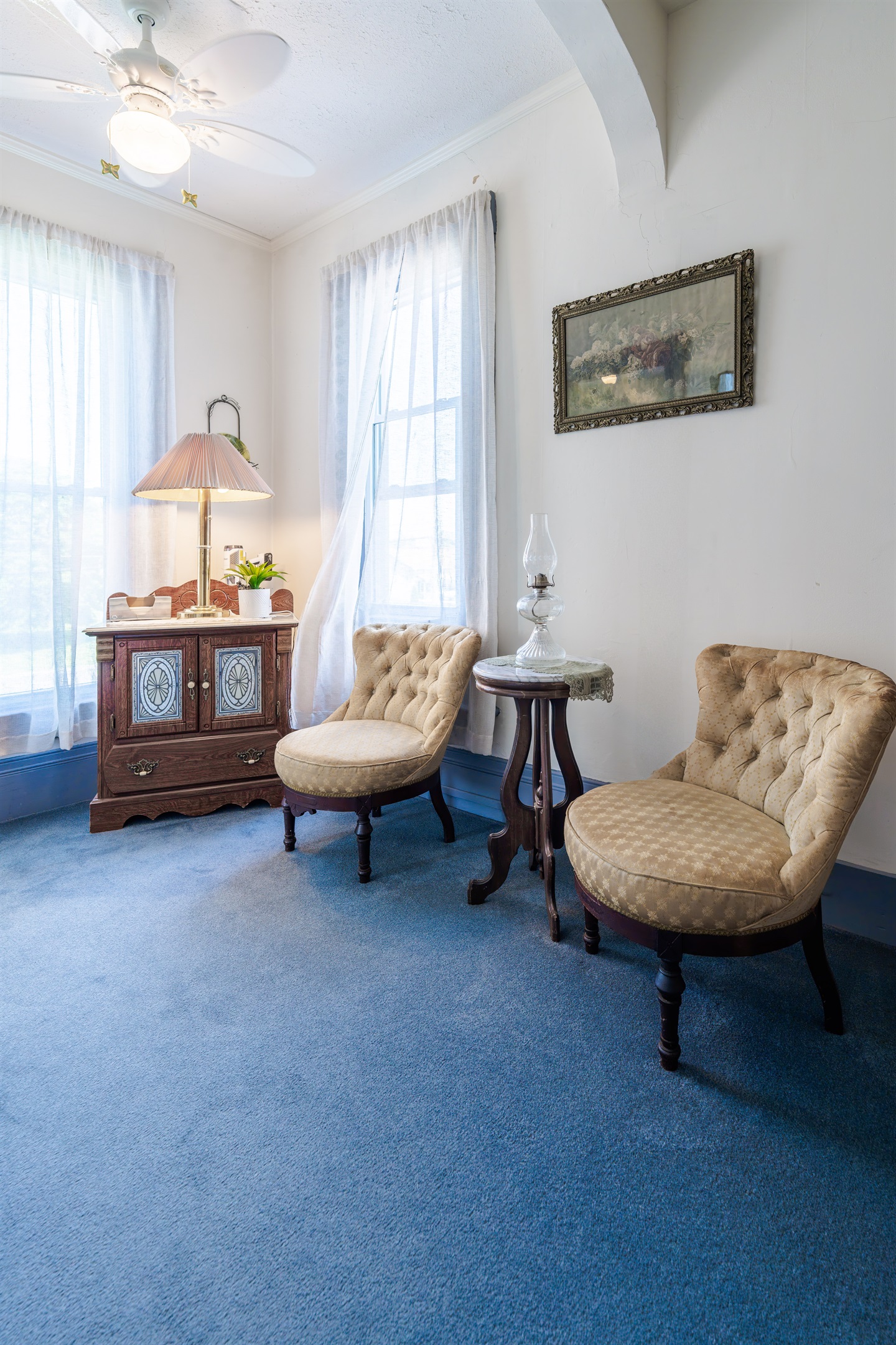 Unique Marker Hideaway Room #3 - Lakeside Marblehead Unique Marker Hideaway Room #3 - Lakeside Marblehead