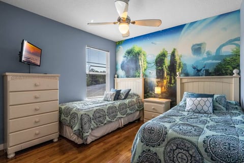 La Isla Retreat, 6 BR pool house near Disney Parks