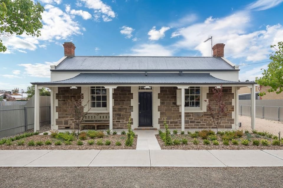 48 West - Strathalbyn