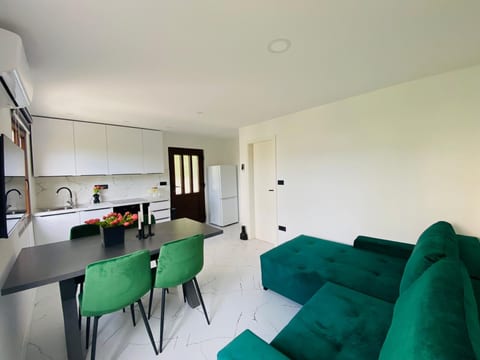 Apartment Daria - Unit 376139-13