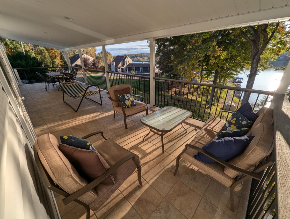 Lakefront sunsets~large dock~Kayaks&SUP~Game Room 