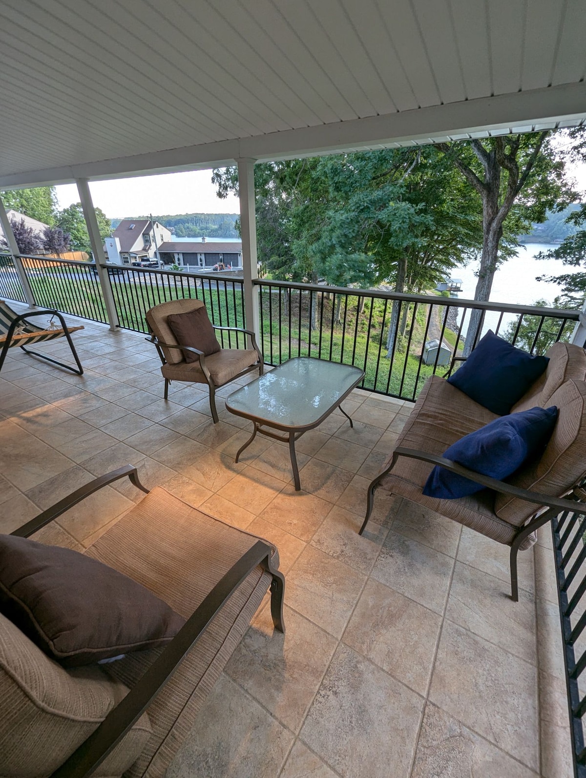 Lakefront sunsets~large dock~Kayaks&SUP~Game Room - Moneta Lakefront sunsets~large dock~Kayaks&SUP~Game Room - Moneta