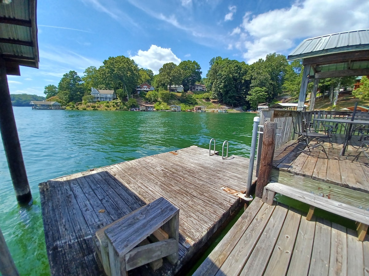 Lakefront sunsets~large dock~Kayaks&SUP~Game Room 
