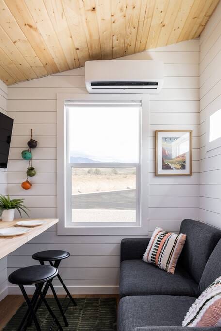 Stargazer Tiny House - Near Zion - Pool/Pickleball