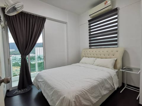 Simple style 3 bedrooms with 2 balconys