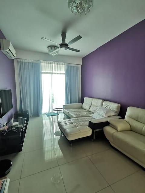 Simple style 3 bedrooms with 2 balconys