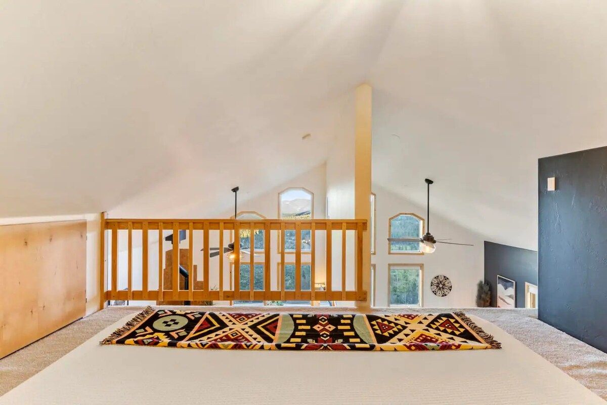 Creekside Escape • Hot Tub, Games & Amazing Views! image 27