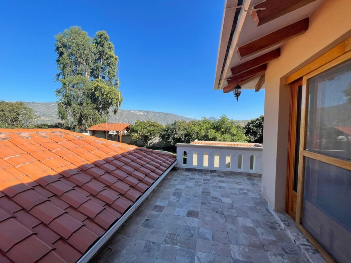 Luxury Casa Guayllabamba - BBQ Jacuzzi Gym Piscina - Quito