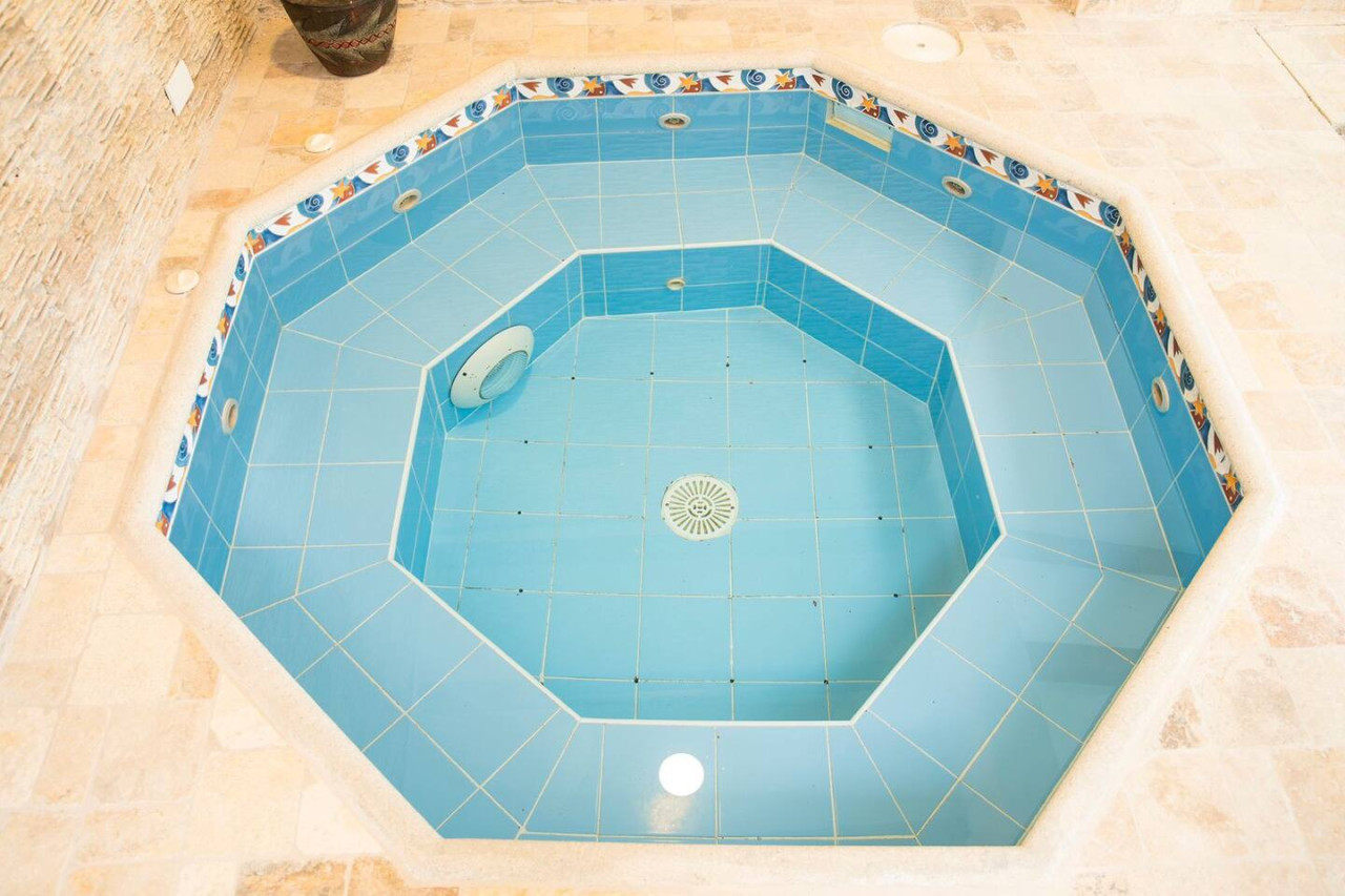 Luxury Casa Guayllabamba - BBQ Jacuzzi Gym Piscina - Quito