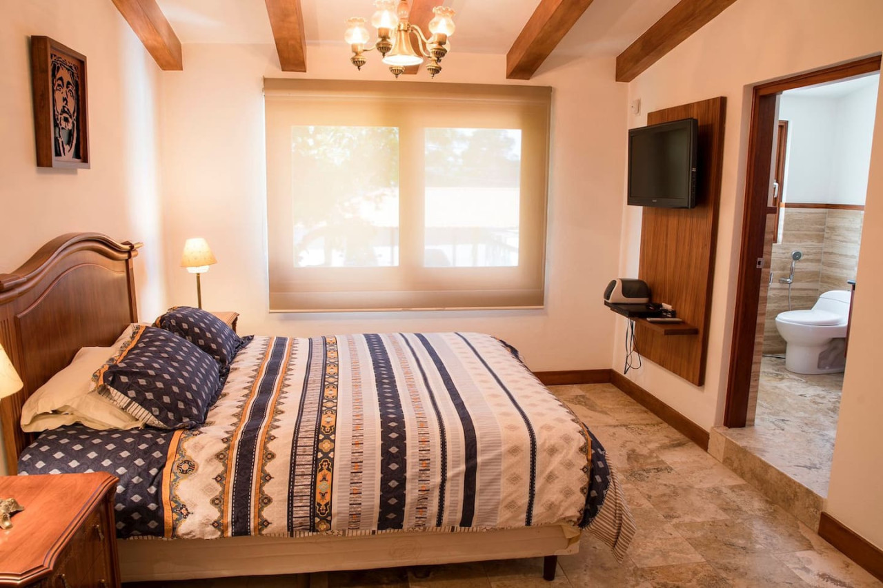 Luxury Casa Guayllabamba - BBQ Jacuzzi Gym Piscina - Quito