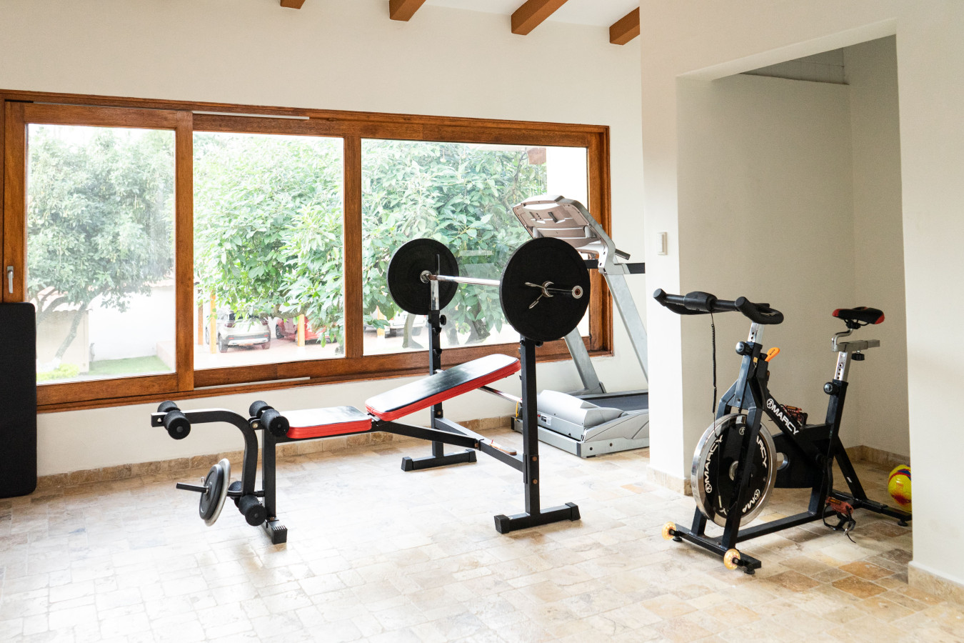 Luxury Casa Guayllabamba - BBQ Jacuzzi Gym Piscina - Quito