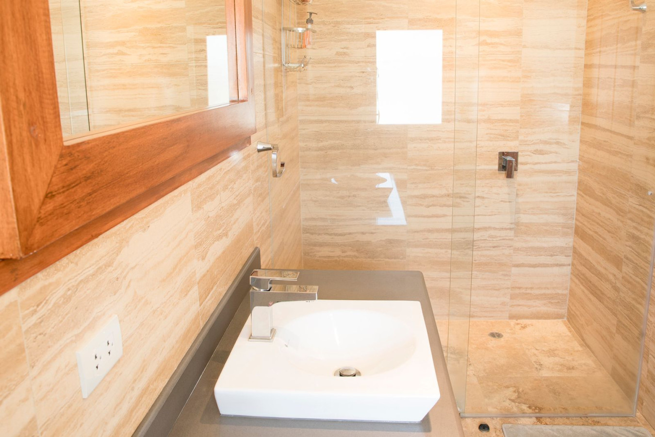 Luxury Casa Guayllabamba - BBQ Jacuzzi Gym Piscina - Quito