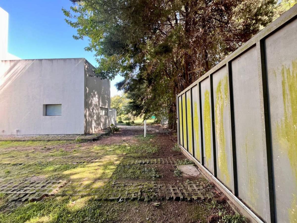 country-house-mediterranean-with-pool/