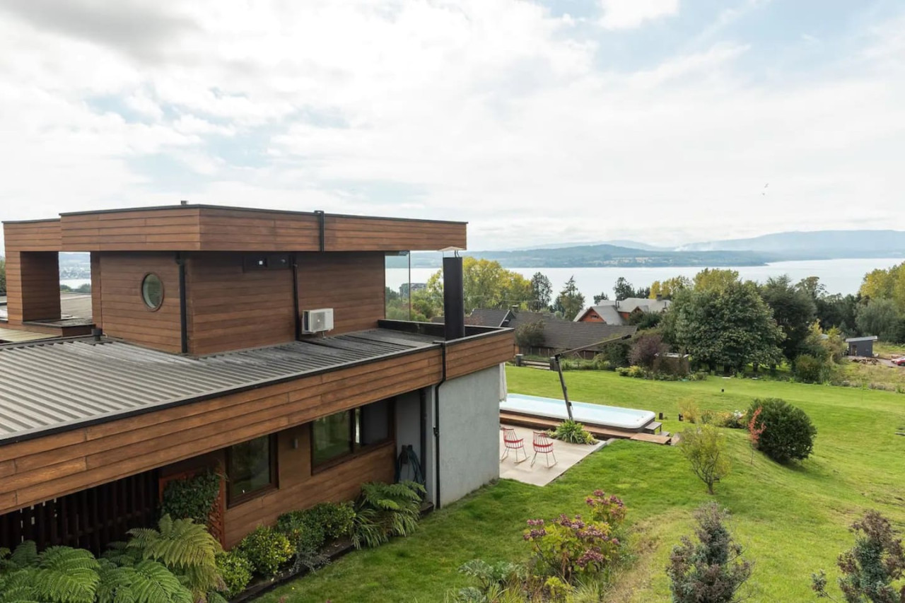 luxury-altamira-house-or-bbq-jacuzzi-pool-wifi/