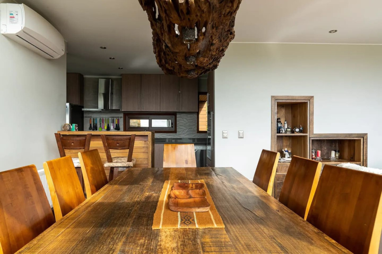 luxury-altamira-house-or-bbq-jacuzzi-pool-wifi/