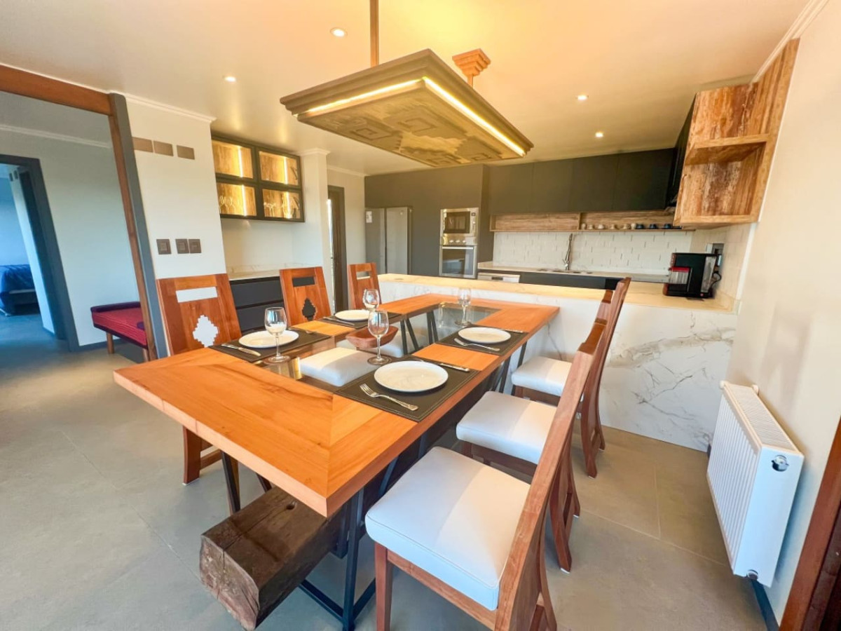 luxury-house-playa-hermosa-or-bbq-jacuzzi-parking-wifi/