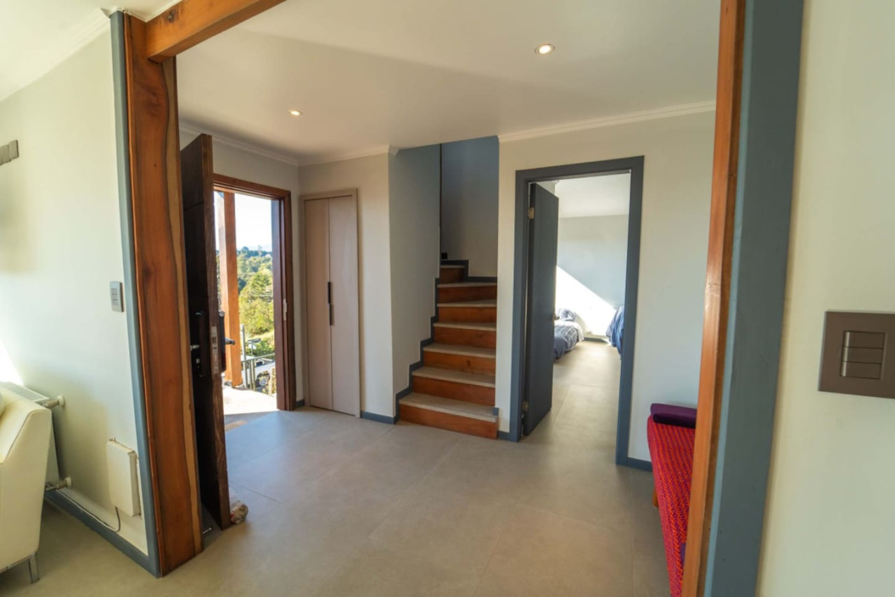 luxury-house-playa-hermosa-or-bbq-jacuzzi-parking-wifi/