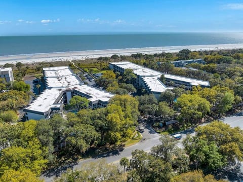 Wavefront Bliss: Your Hilton Head Coastal Escape