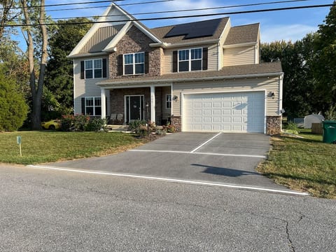 Perfect Family Getaway! Steps from Attractions.