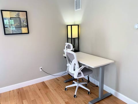 Young House, Central AC, 2 Car Garage, 3BR 2.5BA