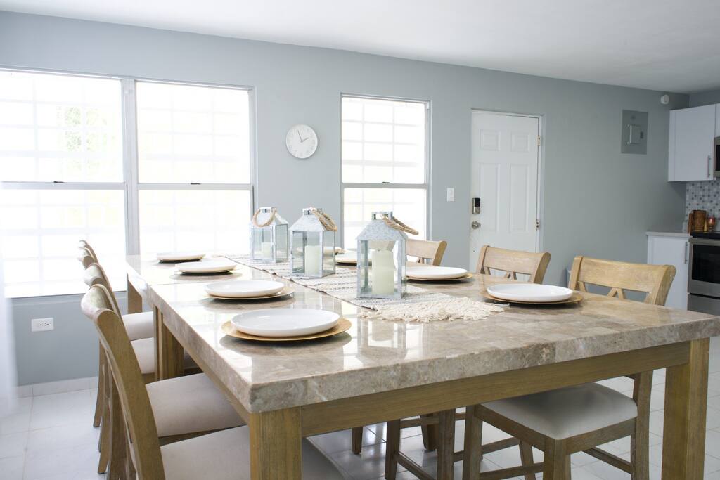 hillside-oasis-with-private-pool-and-mountain-views/